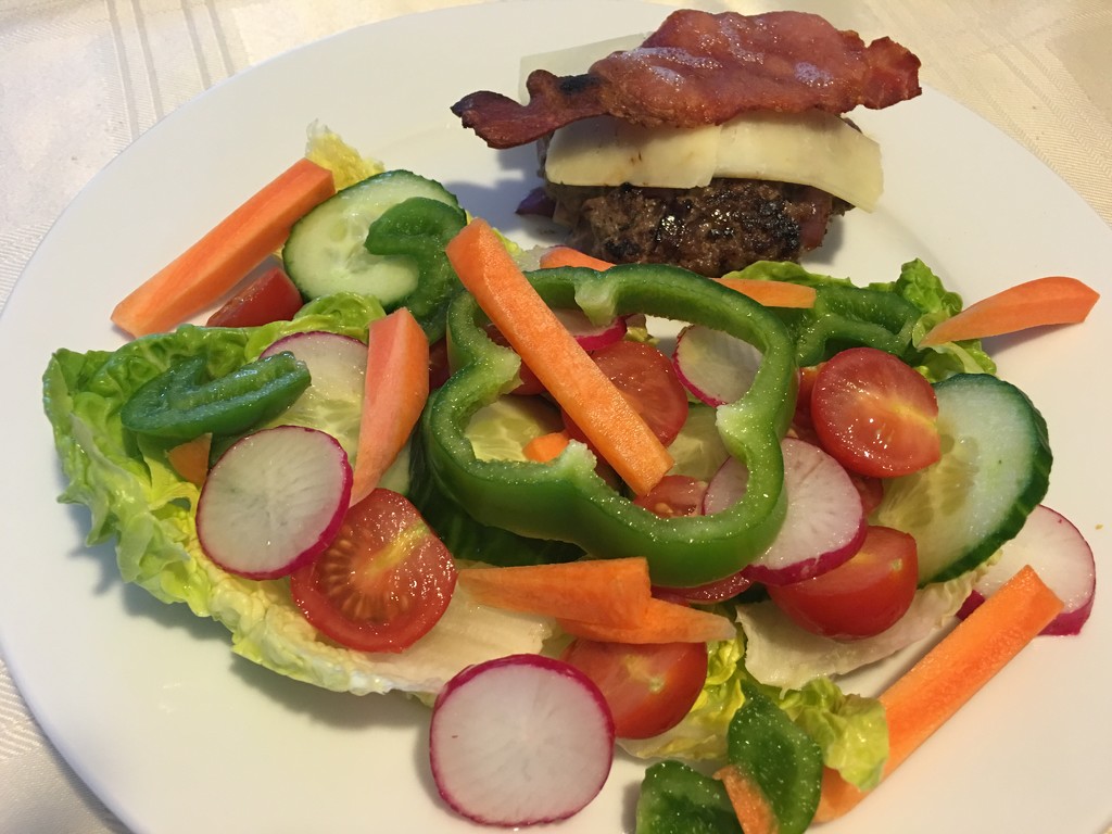 Day 4 - Bacon, Cheese Burger - 100happydays2015 by bizziebeeme