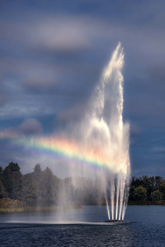 Fountain's Personal Rainbow by taffy