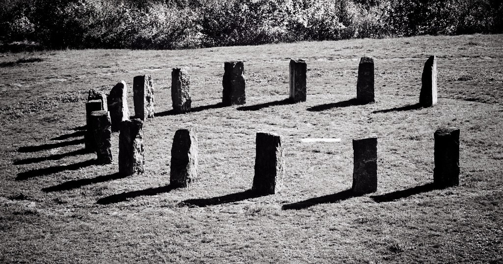 Midday shadows in "Stonehenge" by vera365