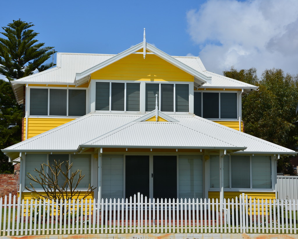 Yellow Beach House DSC_1812 by merrelyn