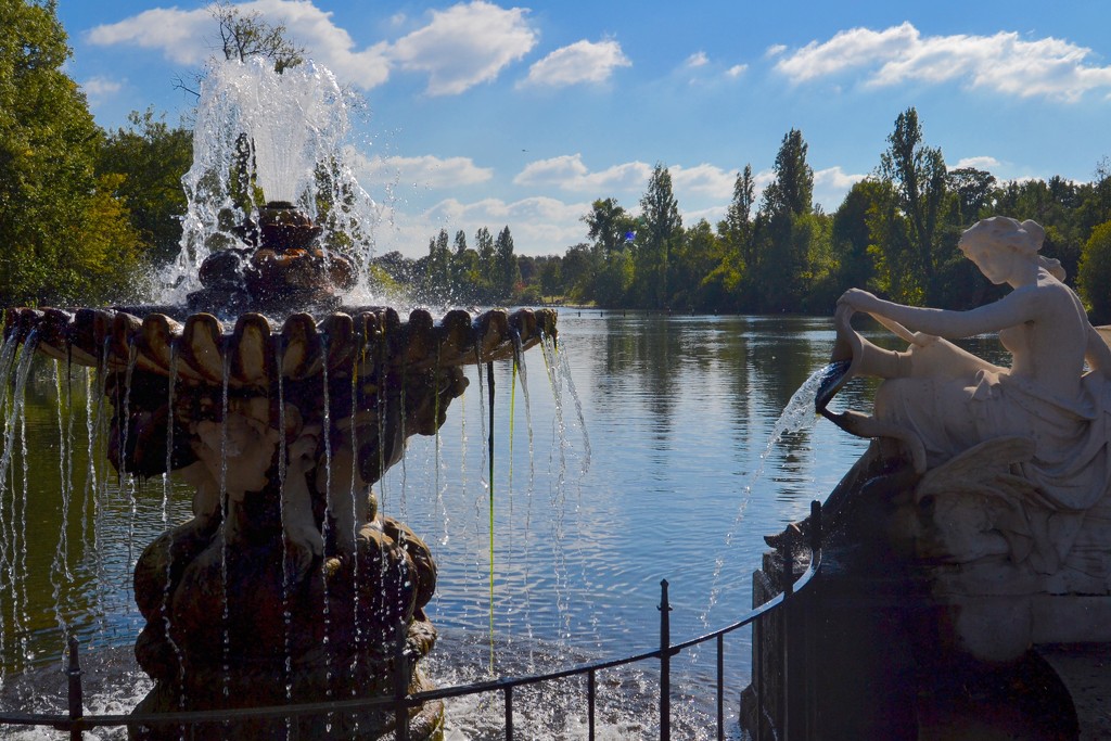 The Long Water, Kensington Gardens by tomdoel
