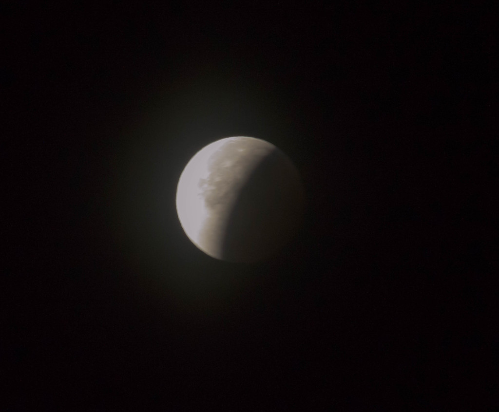 lunar eclipse... by susie1205