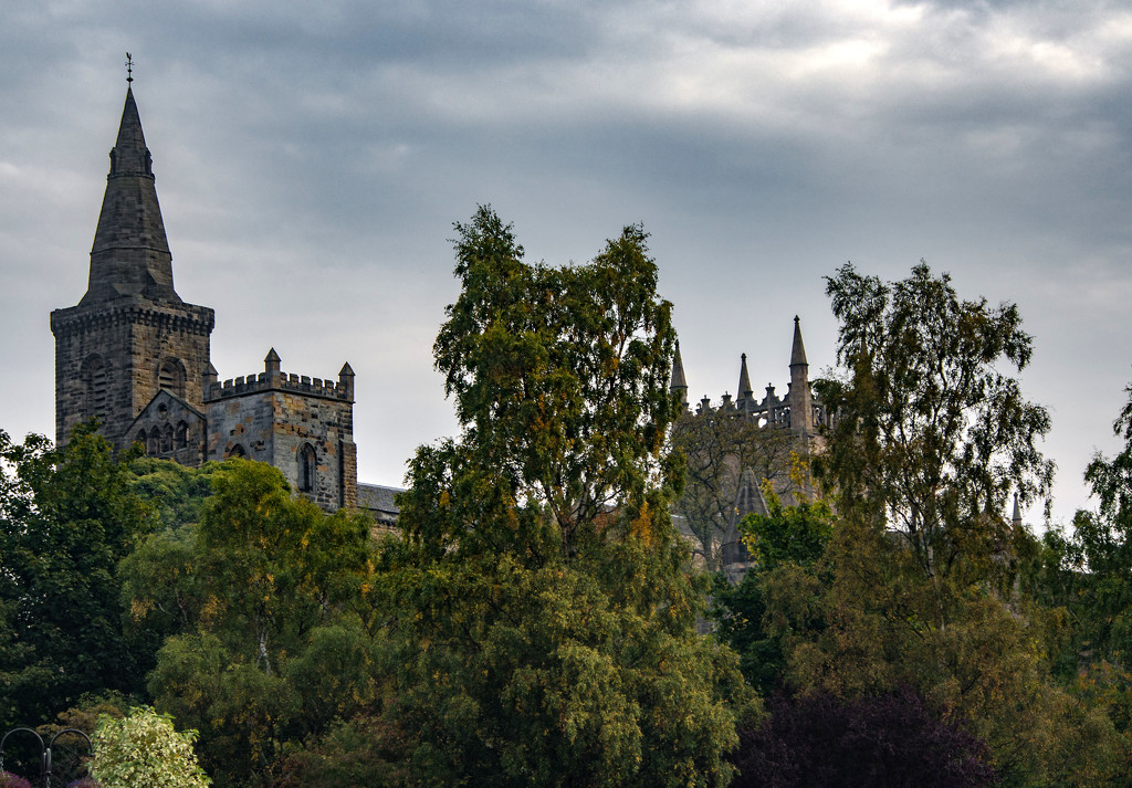 Dunfermline Abbey by frequentframes