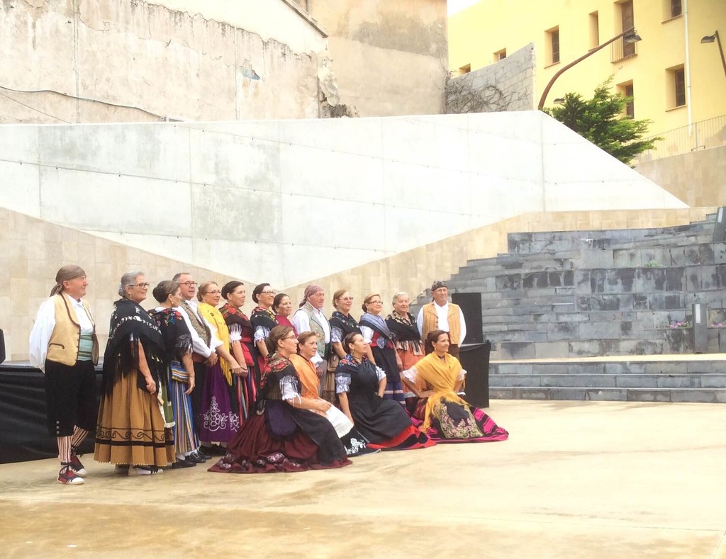 Valencian dancers by chimfa
