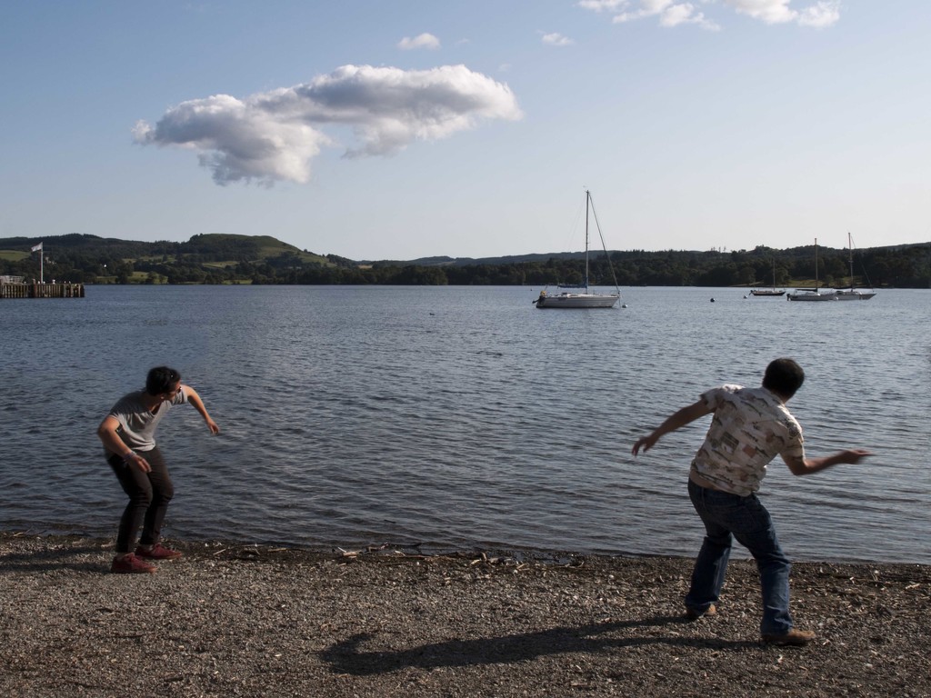 Stone skimmers on Windermere by gamelee