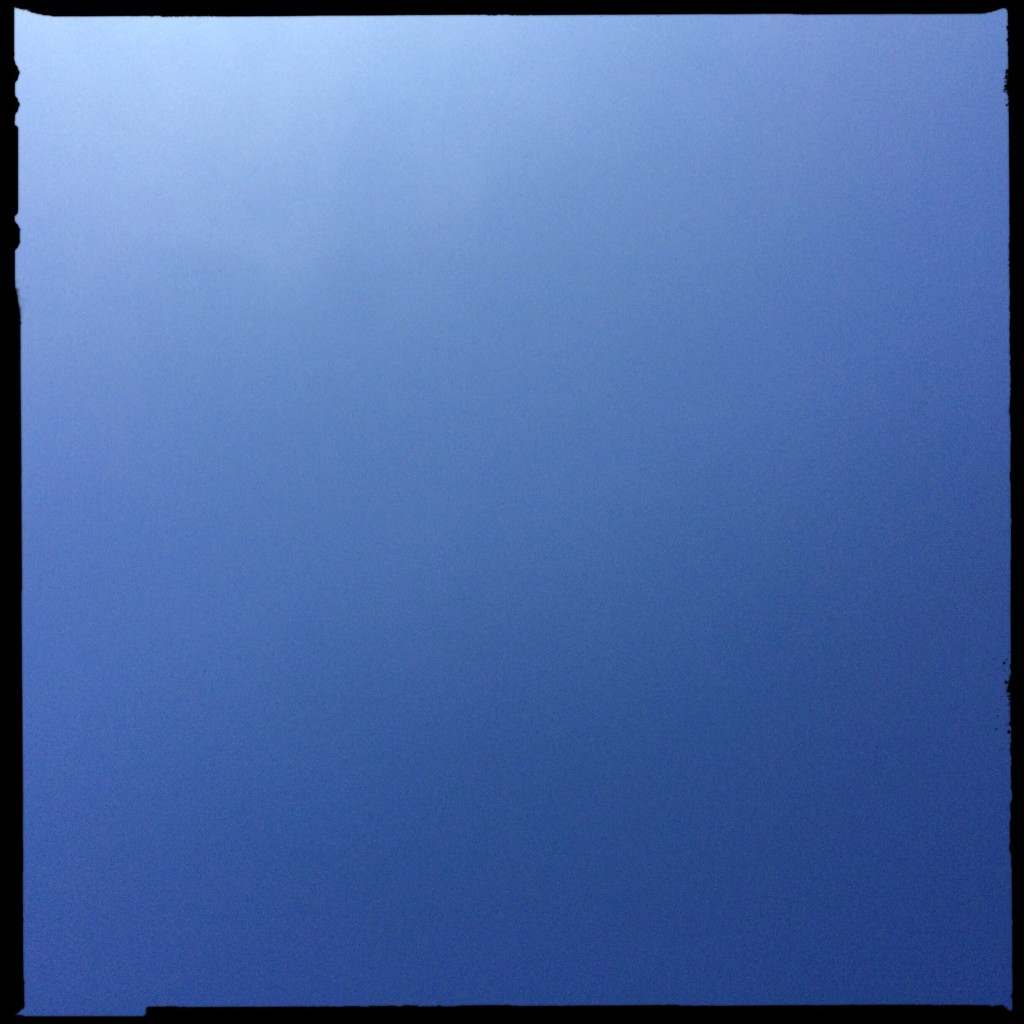 A sky this blue makes me smile by mastermek