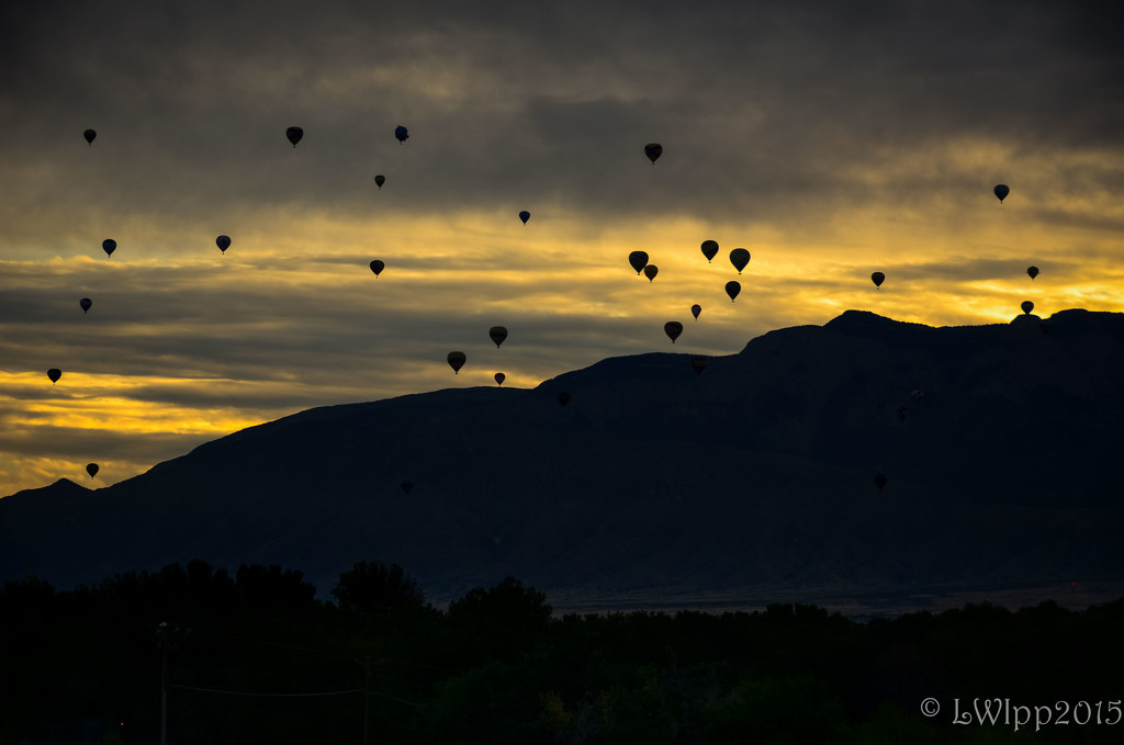 Balloon Sunrise On The Mountain  by lesip