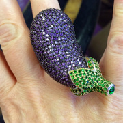 14th Oct 2015 - This Eggplant Ring Is HUGE!