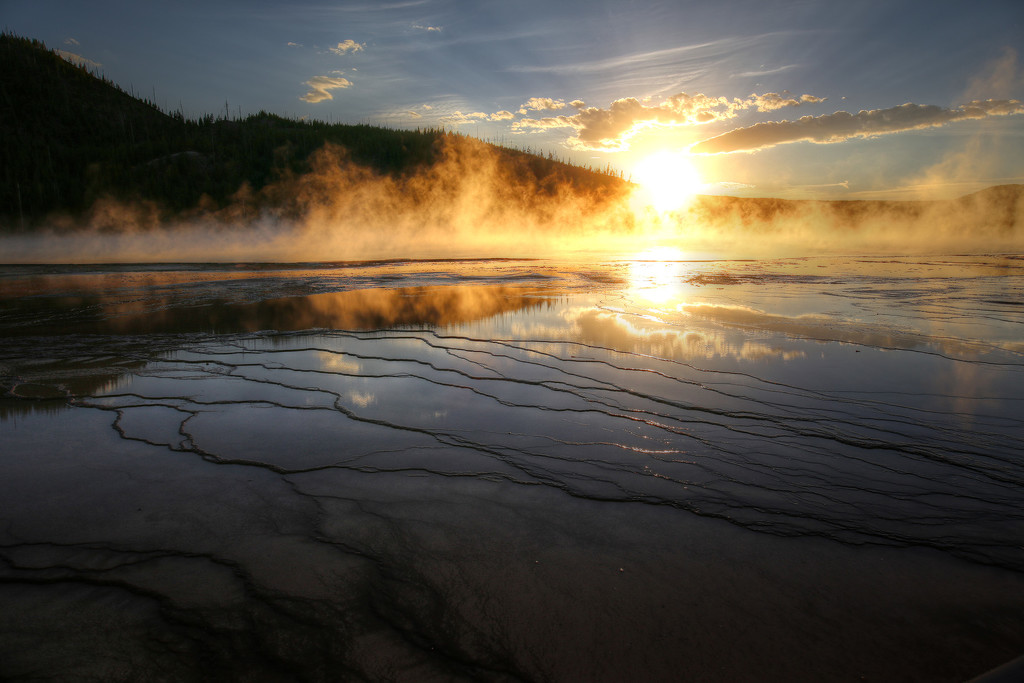 Grand Prismatic Sunset by pdulis