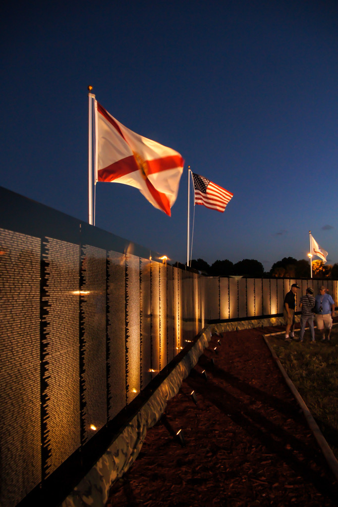 Moving Vietnam Wall by danette
