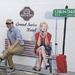 Marilyn with tourist by ianjb21