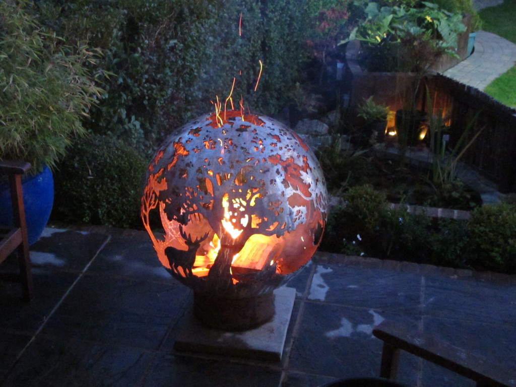 Fire Ball by davemockford