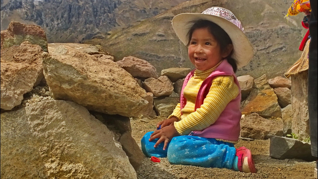 Happiness in the Peruvian altiplano by petaqui