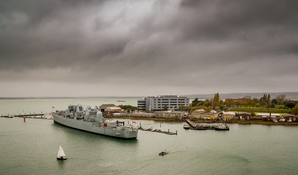 Portsmouth Harbour & HMS Bristol by vignouse