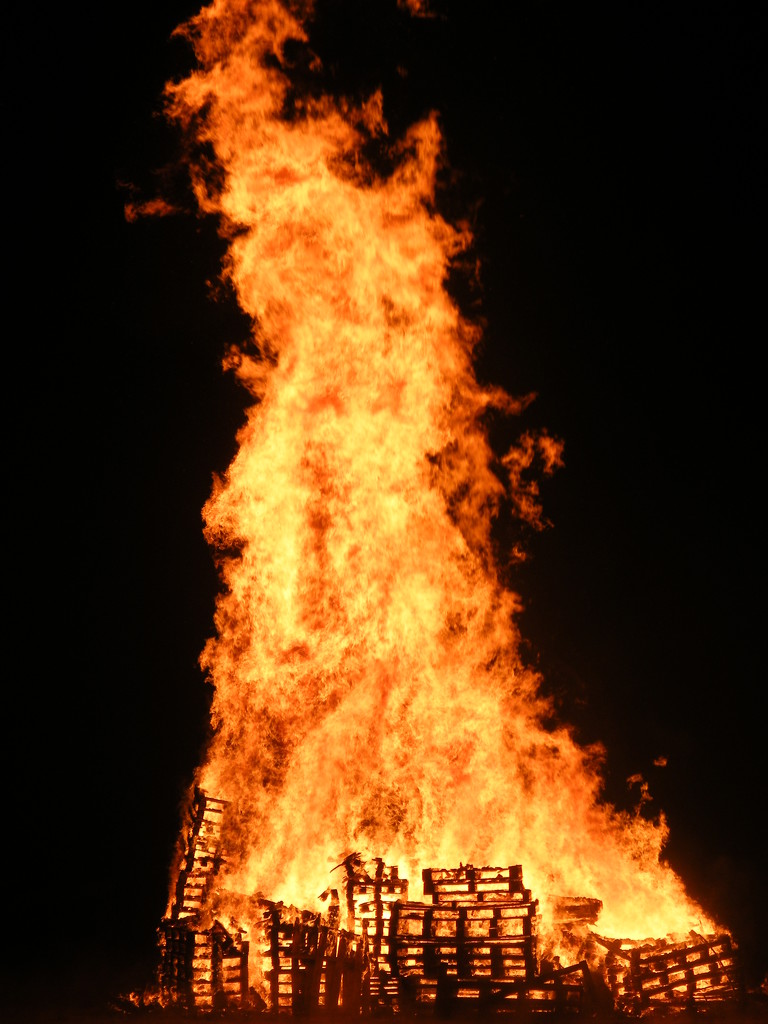 Bonfire night by jeff