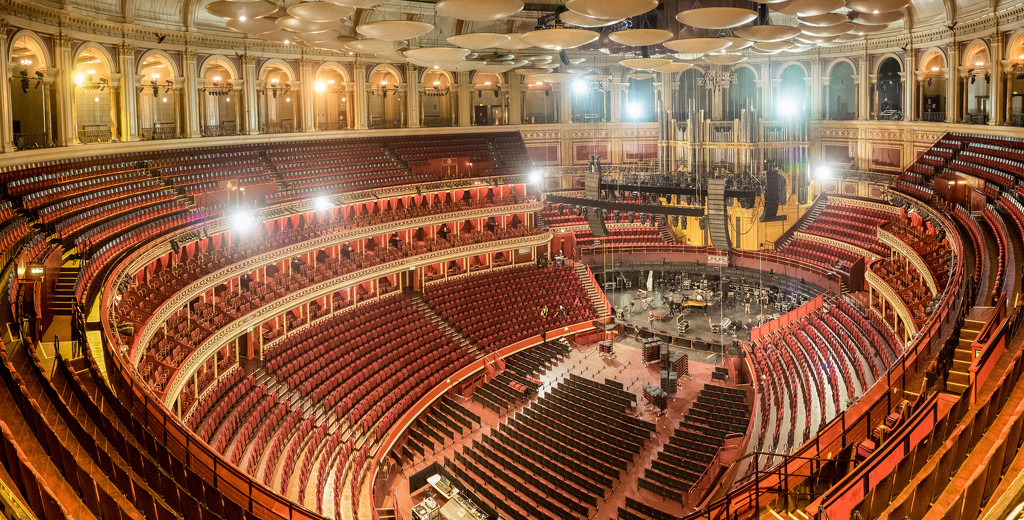 Royal Albert Hall by rosiekerr
