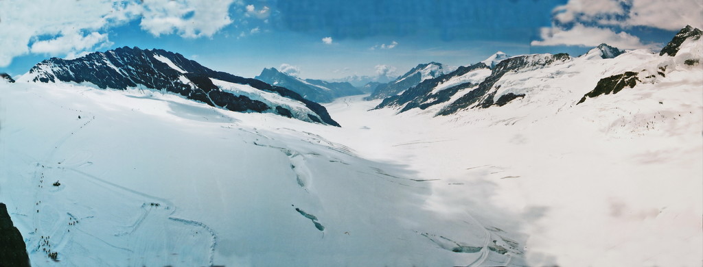 Jungfrau Glacier by terryliv