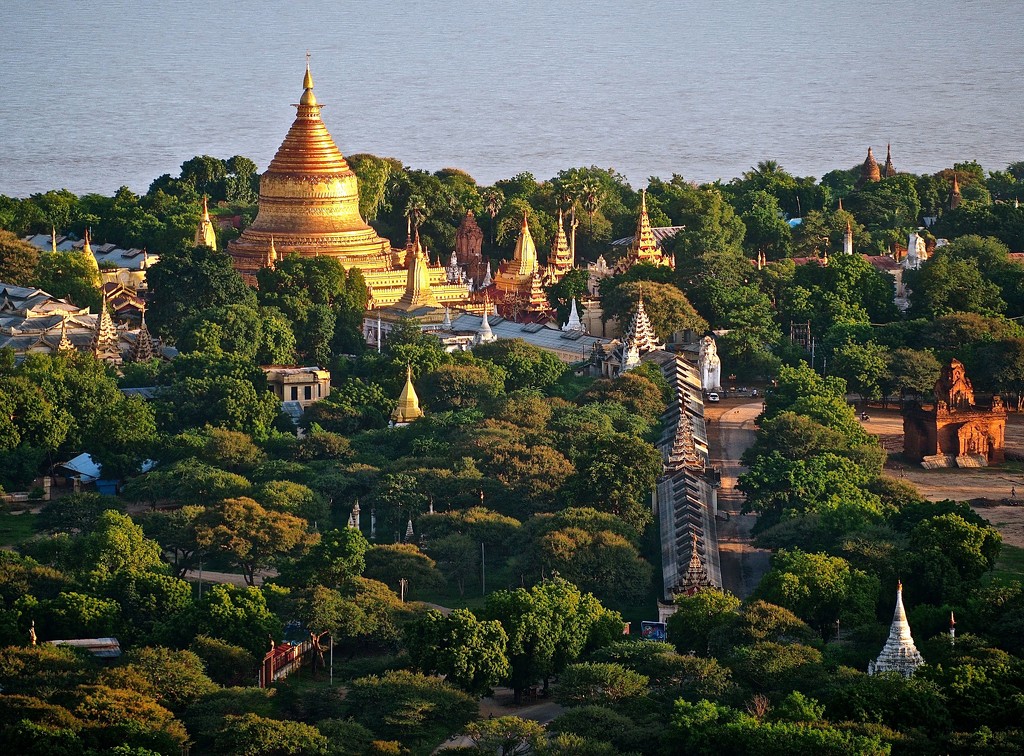  Bagan: Stupas, Temples and Monasteries by redy4et