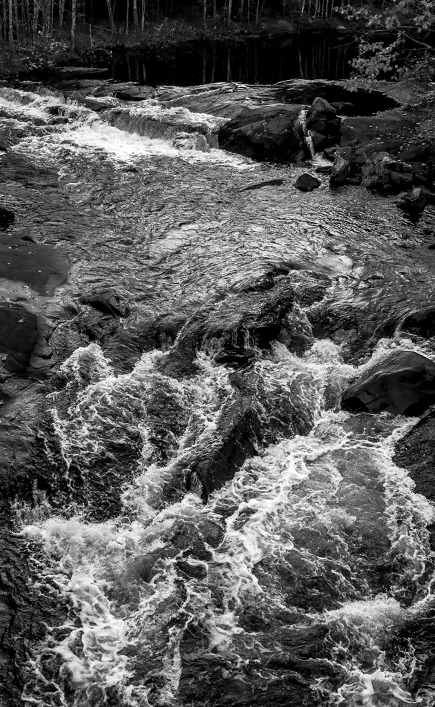 Flowing waters by joansmor