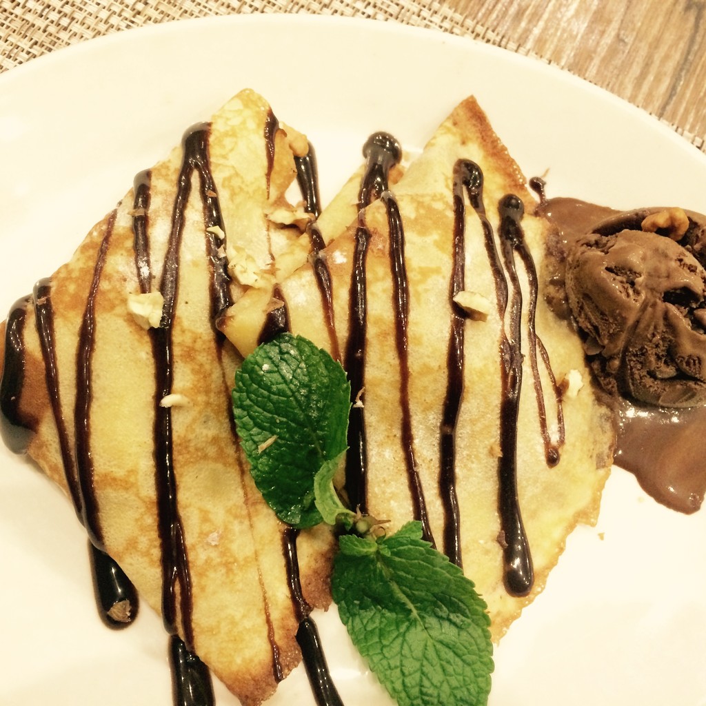 Crepe Dessert by sarahabrahamse