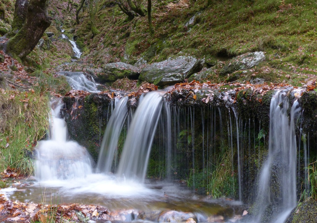 Waterfall in the Elan Valley by susiemc