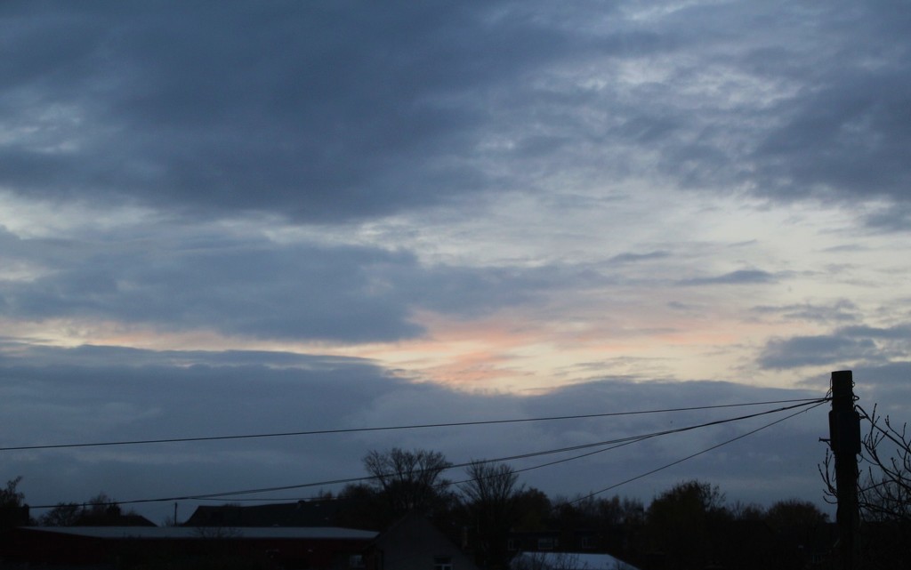 Evening Sky by oldjosh