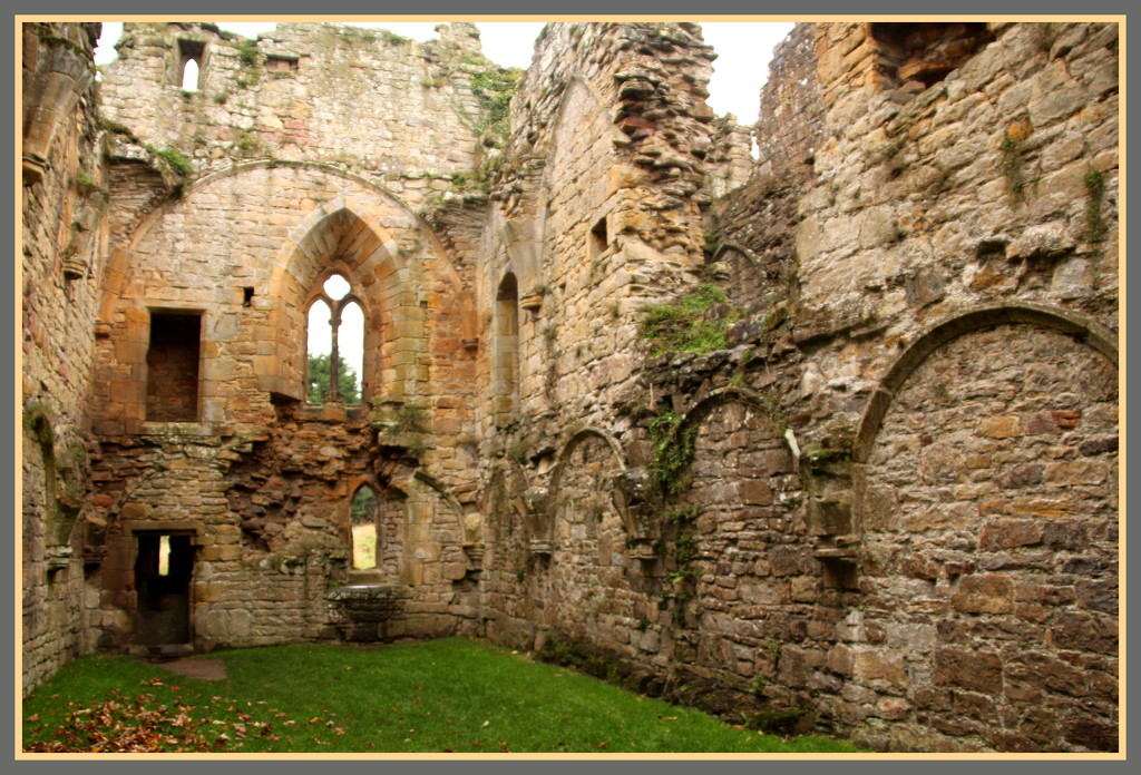 Easby Abbey by busylady