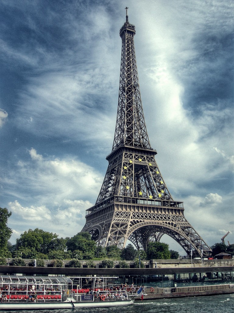 Eiffel Tower by jack4john