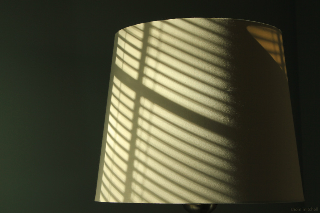 Flat objects’ shadows on a curved surface by rhoing