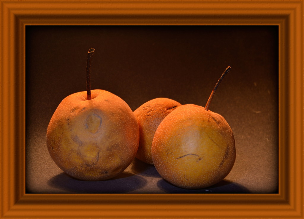 Pears (happy 39) by francoise