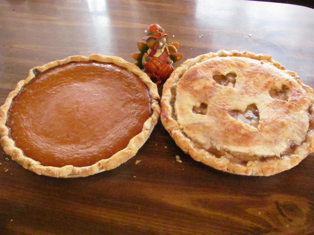 Thanksgiving Pies by julie