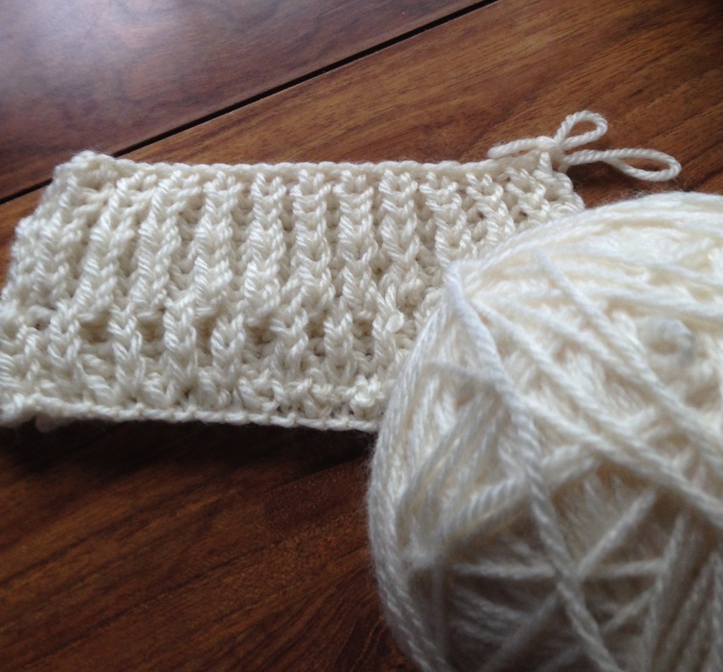 Knitting a new pattern by denidouble