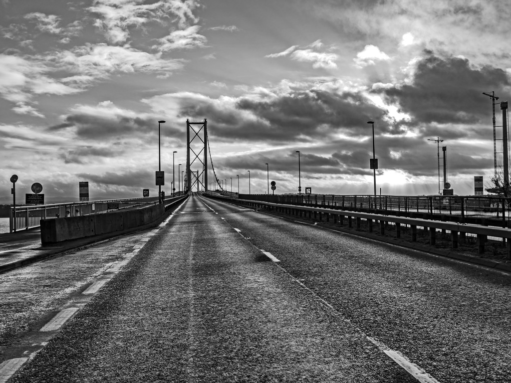 Forth Road Bridge - closed for repair by frequentframes
