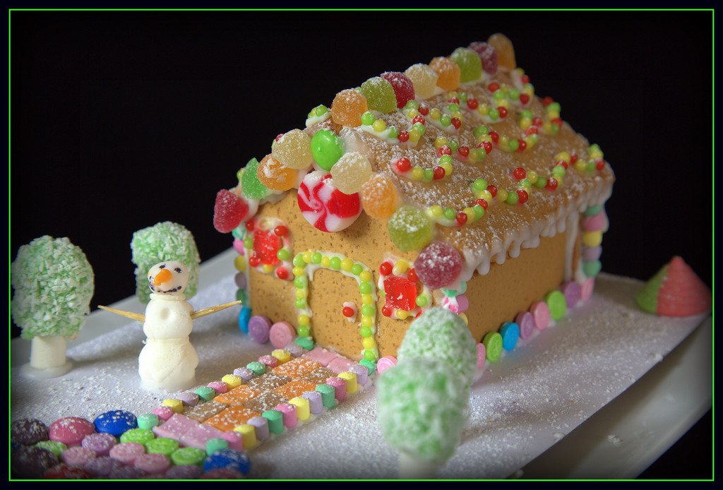 The Gingerbread House by dide