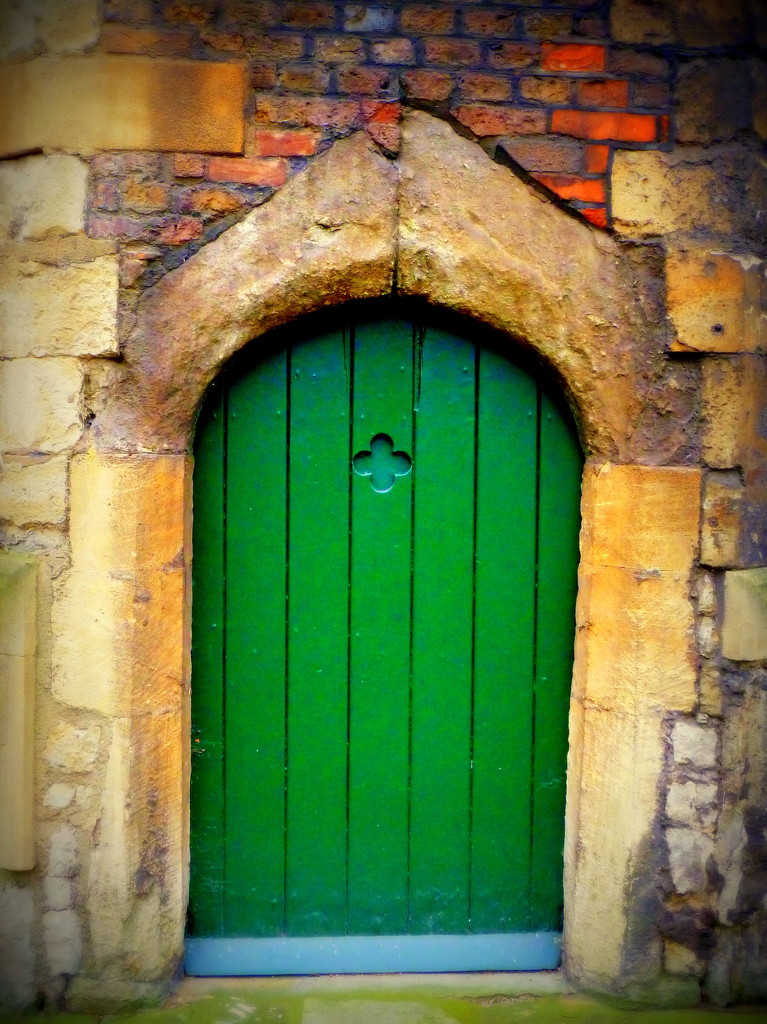 Green door by boxplayer
