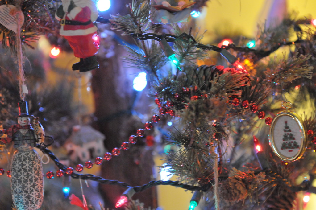 Oh Christmas Tree by kathyrose