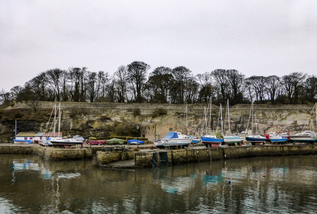 Damp afternoon at Dysart Harbour by frequentframes