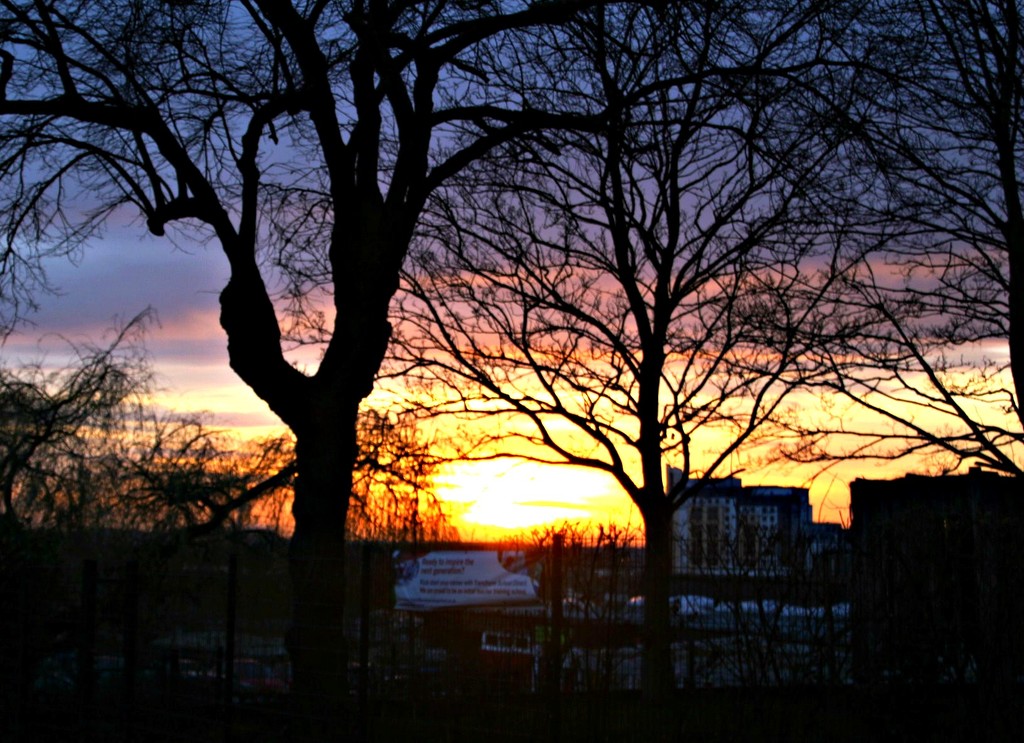 Sunset over Nottingham by oldjosh