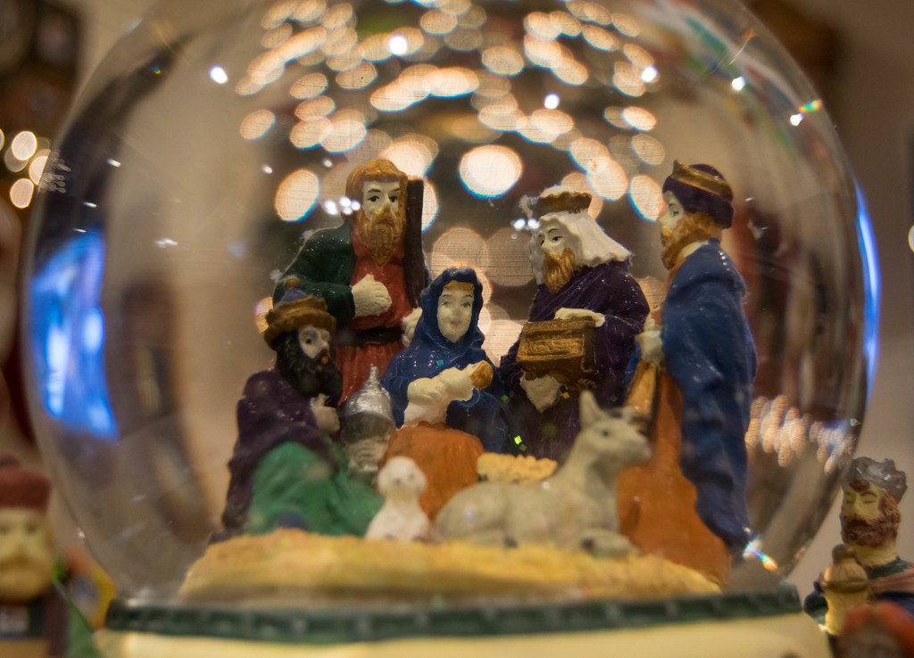 Nativity Snow Globe by ckwiseman