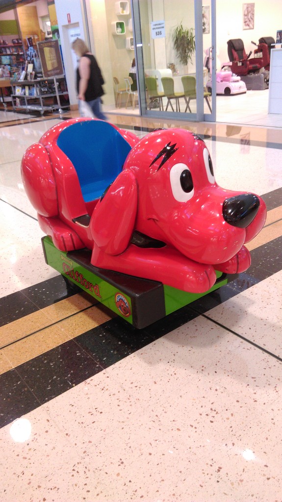 Clifford The Dog by mozette