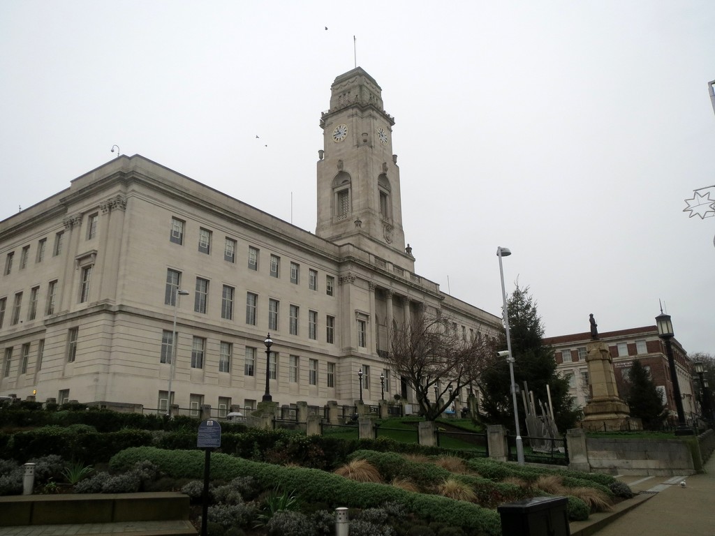 Barnsley Town Hall by g3xbm