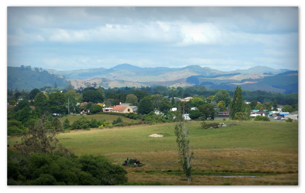 Te Kauwhata township by yorkshirekiwi