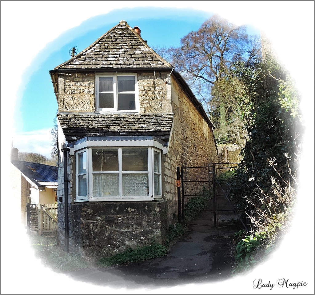 Unusual Cotswold Cottage  by ladymagpie