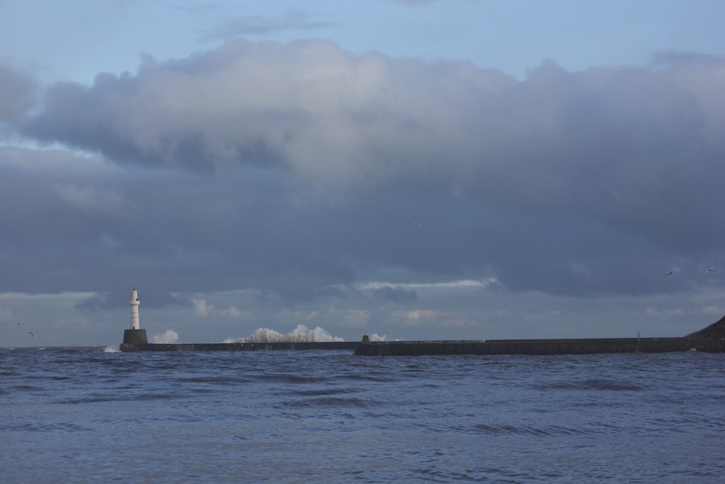 Aberdeen Lighthouse by jamibann