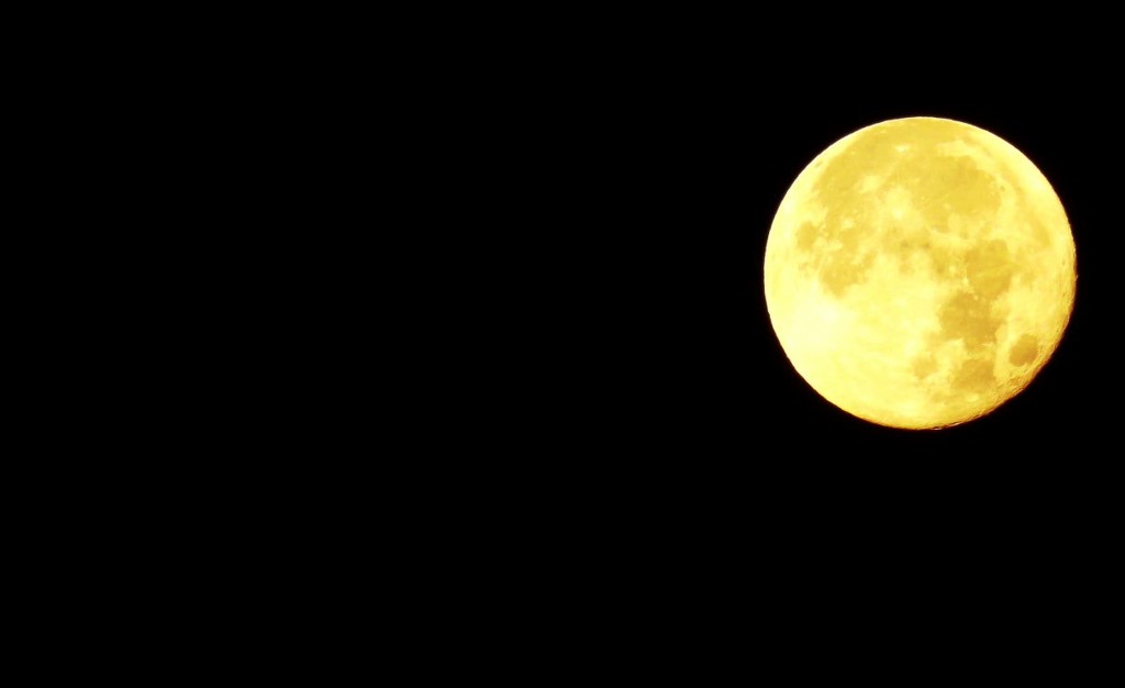 Full moon night by amrita21