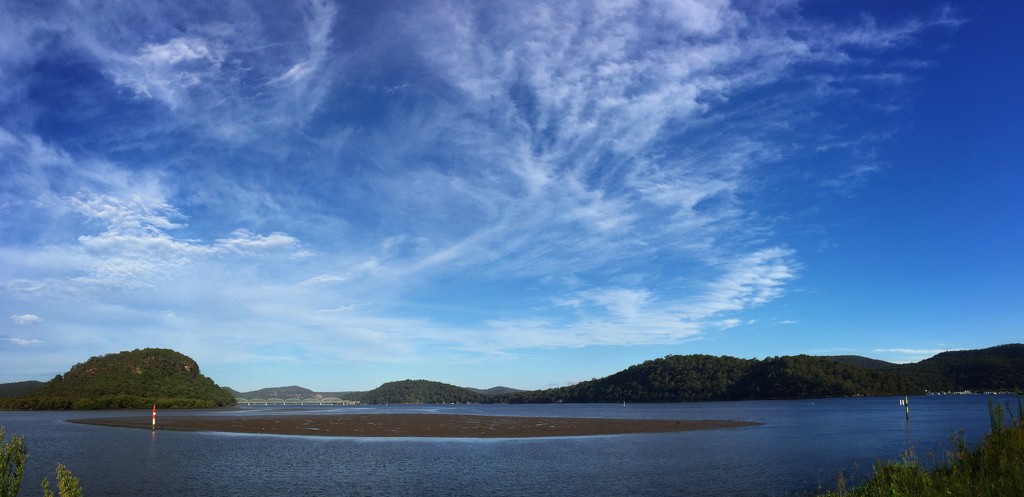 Hawkesbury River by susiangelgirl