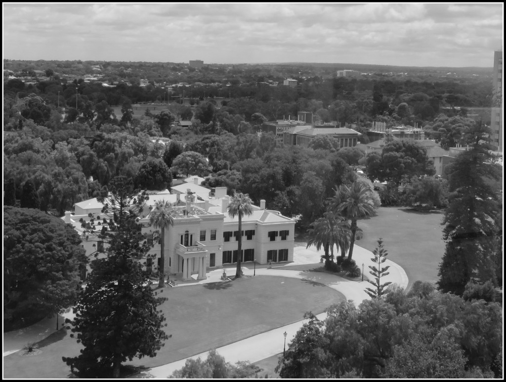 Government House, Adelaide by cruiser