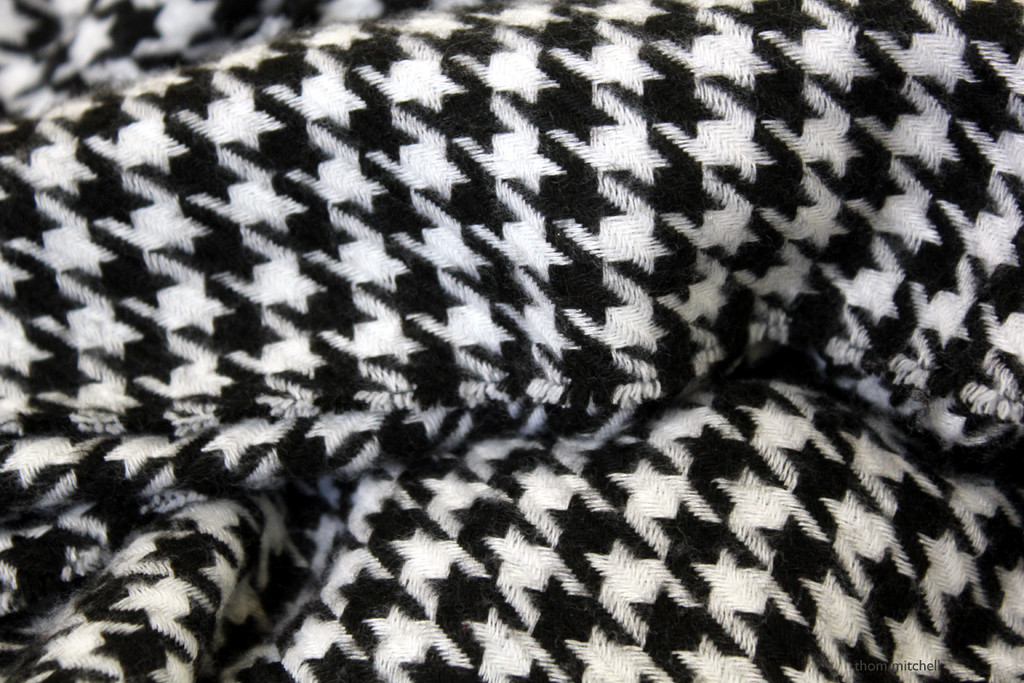 Houndstooth by rhoing