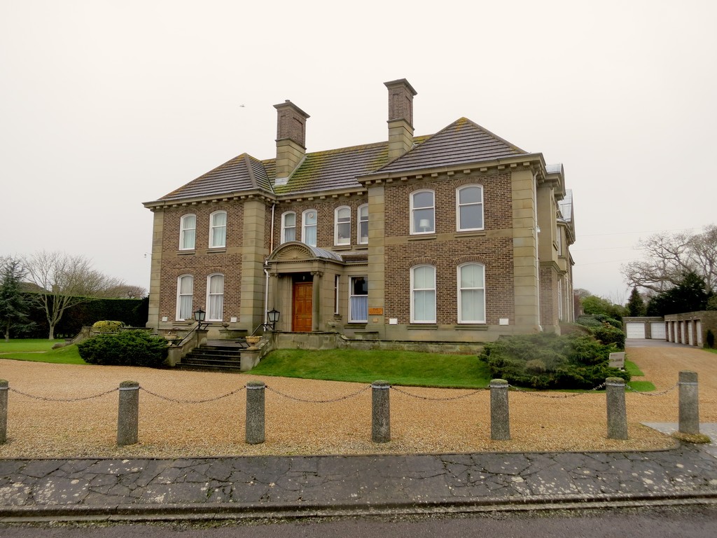 Aldwick Grange by davemockford