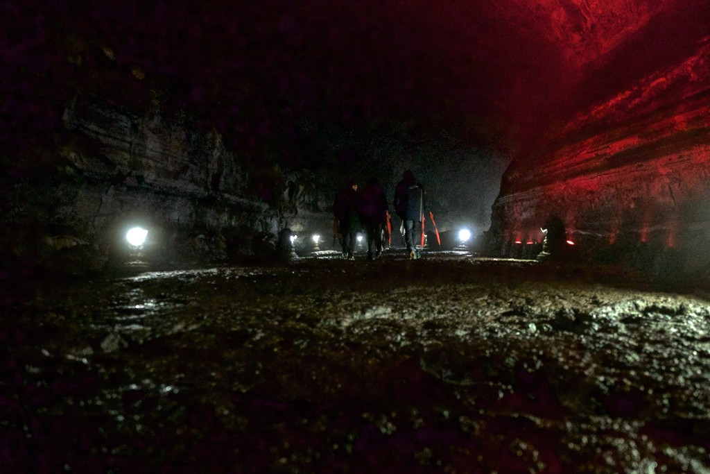 Inside Manjanggul Lava Tube by jyokota
